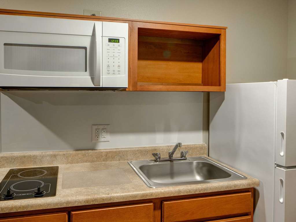 Woodspring Suites Savannah Garden City Rom bilde